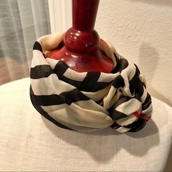 🌸1 LEFT! Plaid Chiffon Scarves - Picture 3 of 4